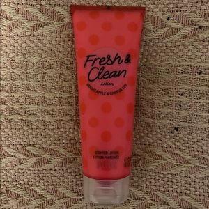 vs PINK Fresh and Clean lotion
